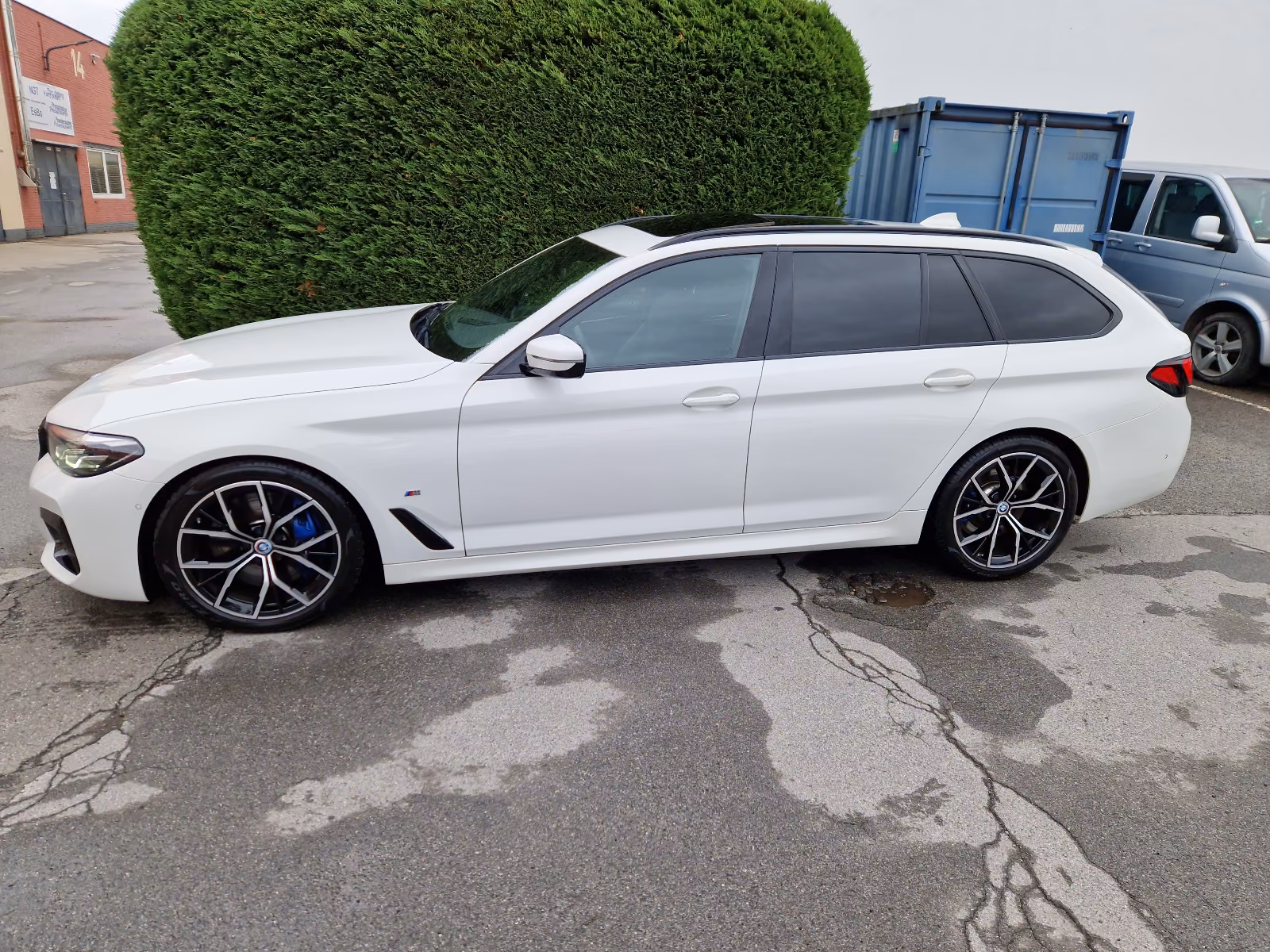 BMW 530d Touring M Sportpaket Panorama Hybr.Diesel/E