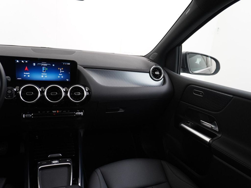 Mercedes-Benz B 180 180d Luxury Line