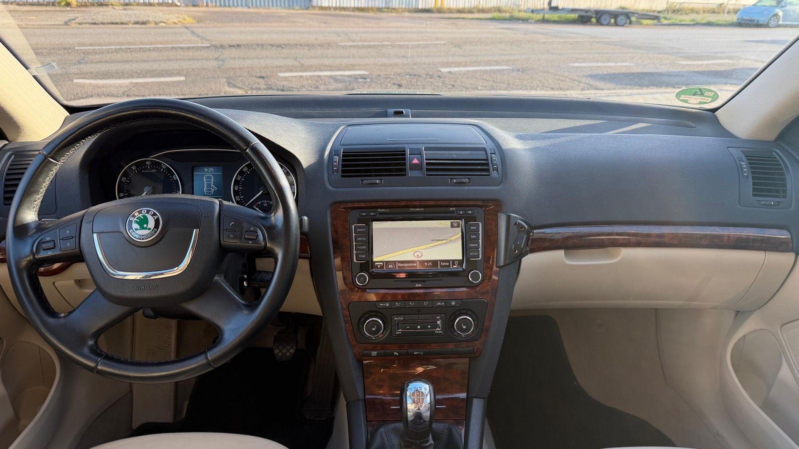 Skoda Octavia 2009 — photo 10