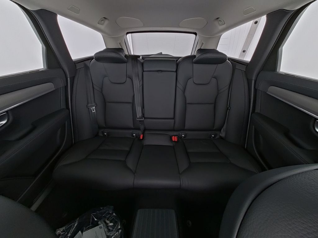 Volvo V90 Kombi Plus Dark Recharge Plug-In Hybrid AWD  foto 7