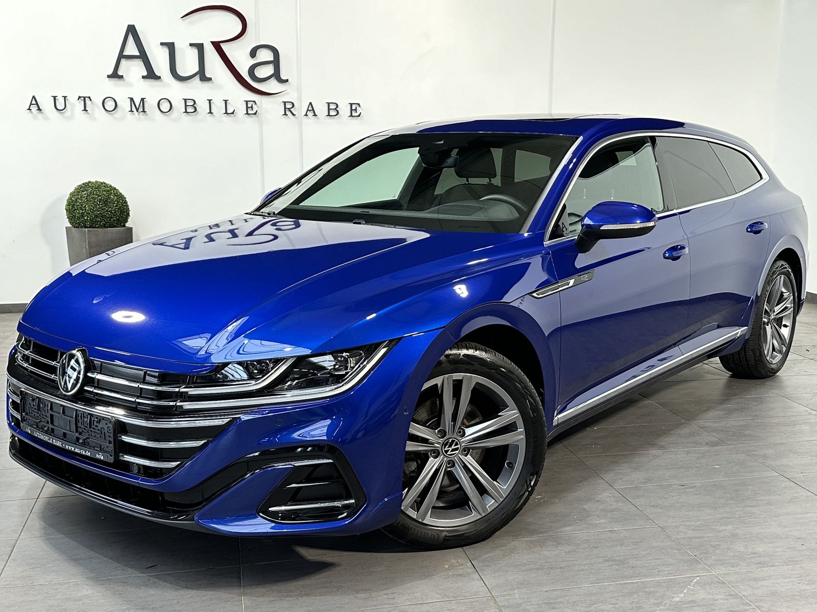 Fahrzeugabbildung Volkswagen Arteon 1.4 TSI eHybrid R-Line NAV+LED+AHK+PANO