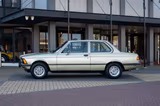 BMW 320 3-SERIE E21 - BMW 320: Coupe