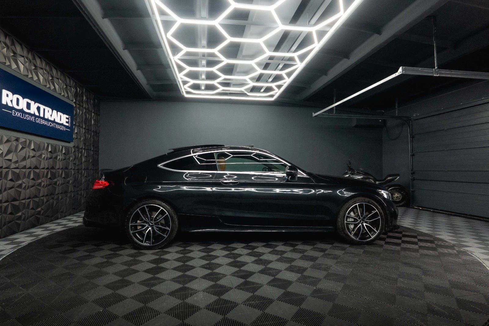 Fahrzeugabbildung Mercedes-Benz C 43 AMG Coupe 4Matic*LED*Virtual*Pano*Burmester