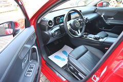 MERCEDES-BENZ A 250 Progressive Leder Navi LED PDC Tempomat MERCEDES-BENZ A 250 Progressive Leder Navi LED PDC Tempomat