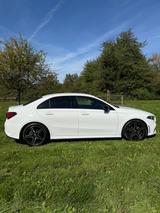 Mercedes-Benz A200 Limousine | AMG Line | Business+Night Paket - Mercedes-Benz A 200 in Karlsruhe