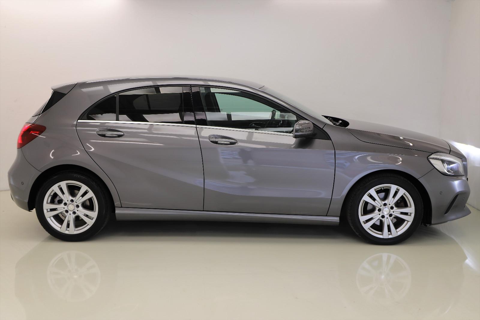 Mercedes-Benz A 200 156PS 7G Standheizung Memory H&K 1. Hand