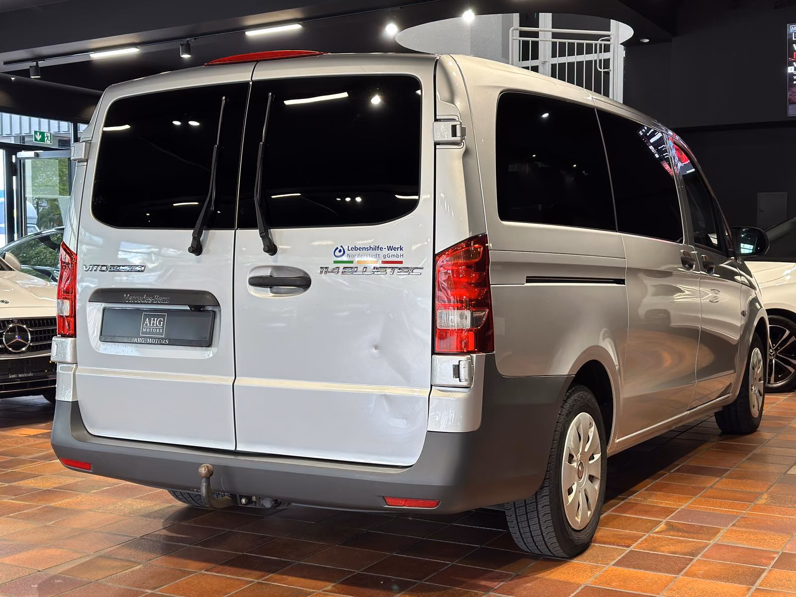 Mercedes-Benz VITO TOURER 114 LANG 9SITZE 2xSCHIEBETÜR 2xKLIMA