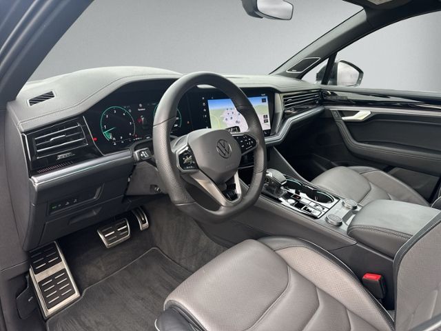 Touareg 3.0 V6 TDI R-LINE 4Motion PANO+STDHZ+AHK