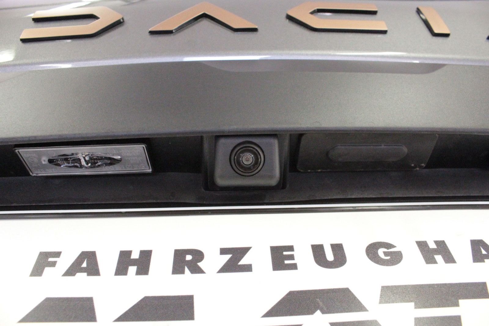 Fahrzeugabbildung Dacia Jogger Hybrid 140 Extreme 5-Sitzer*Winterpaket*