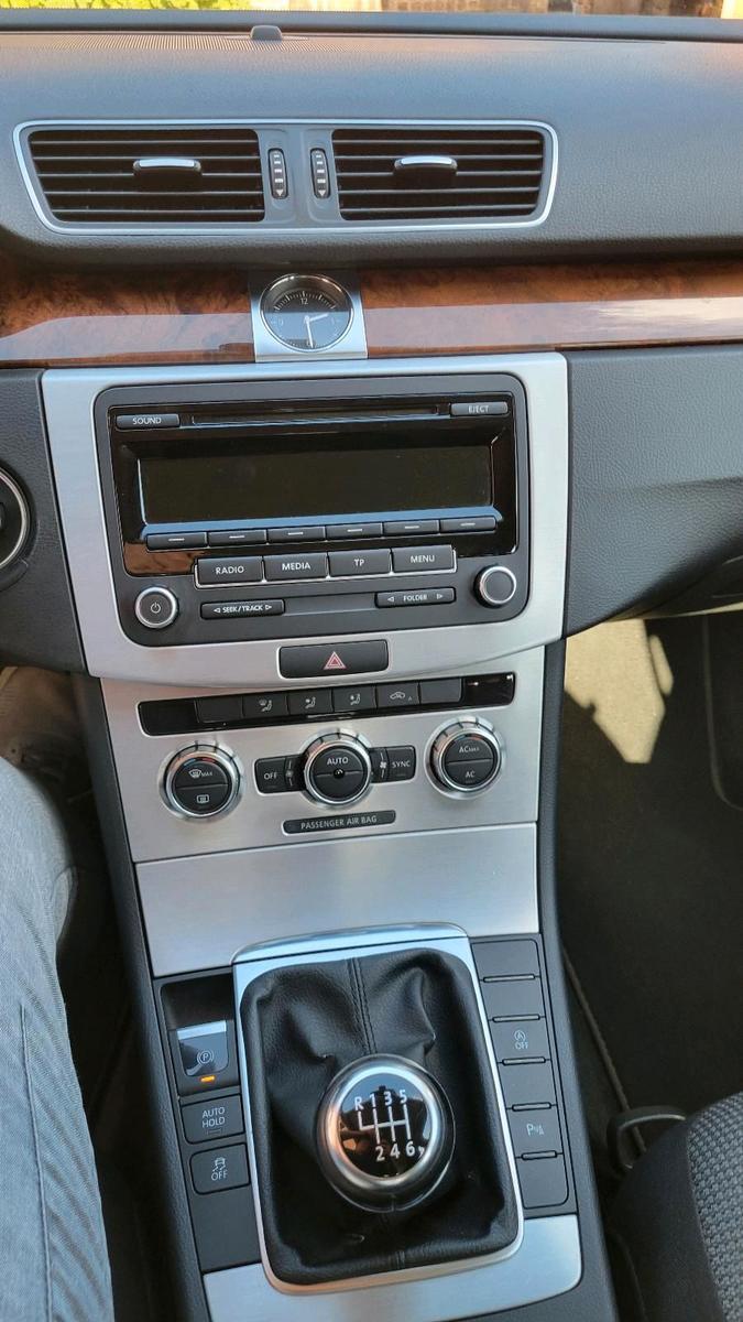 Volkswagen Passat 2012 — photo 6