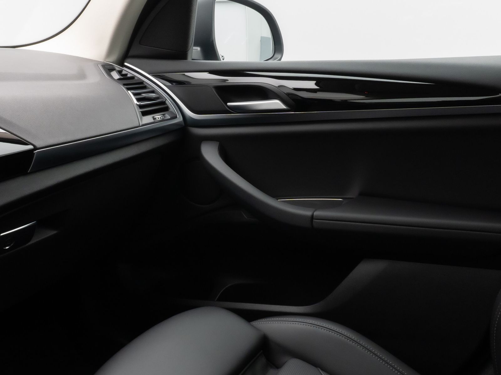 Fahrzeugabbildung BMW X3 xD30e DAB HiFi Kamera Leder Sportstz 18Zoll