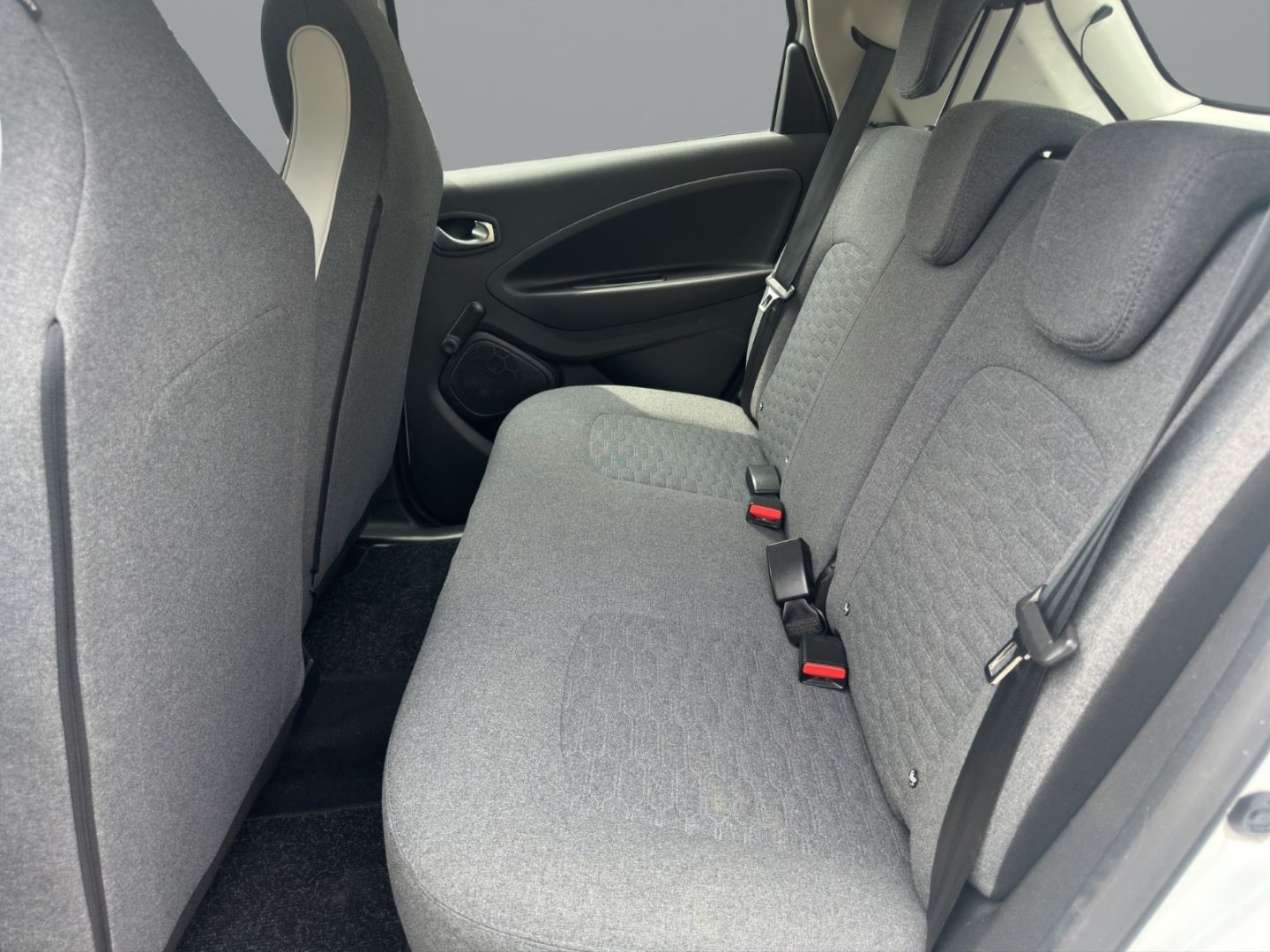 Fahrzeugabbildung Renault ZOE Experience R135 Batteriekauf Navi Digitales