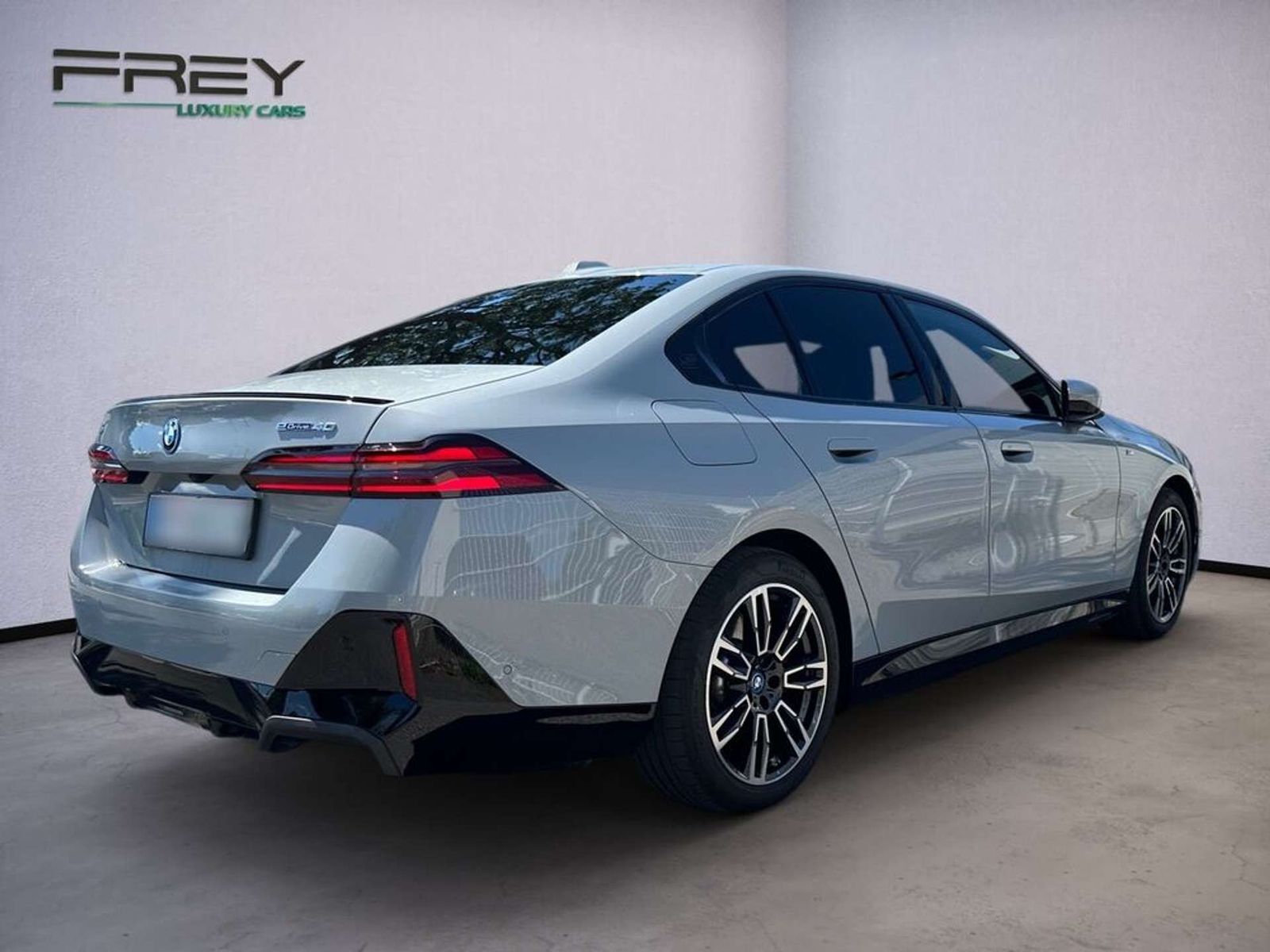 BMW i5 40 eDrive M Sport | BROOKLYN GRAU MET | HAL imagem 3