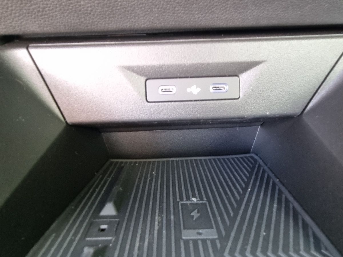 Fahrzeugabbildung Renault Clio Techno TCe 115 EDC