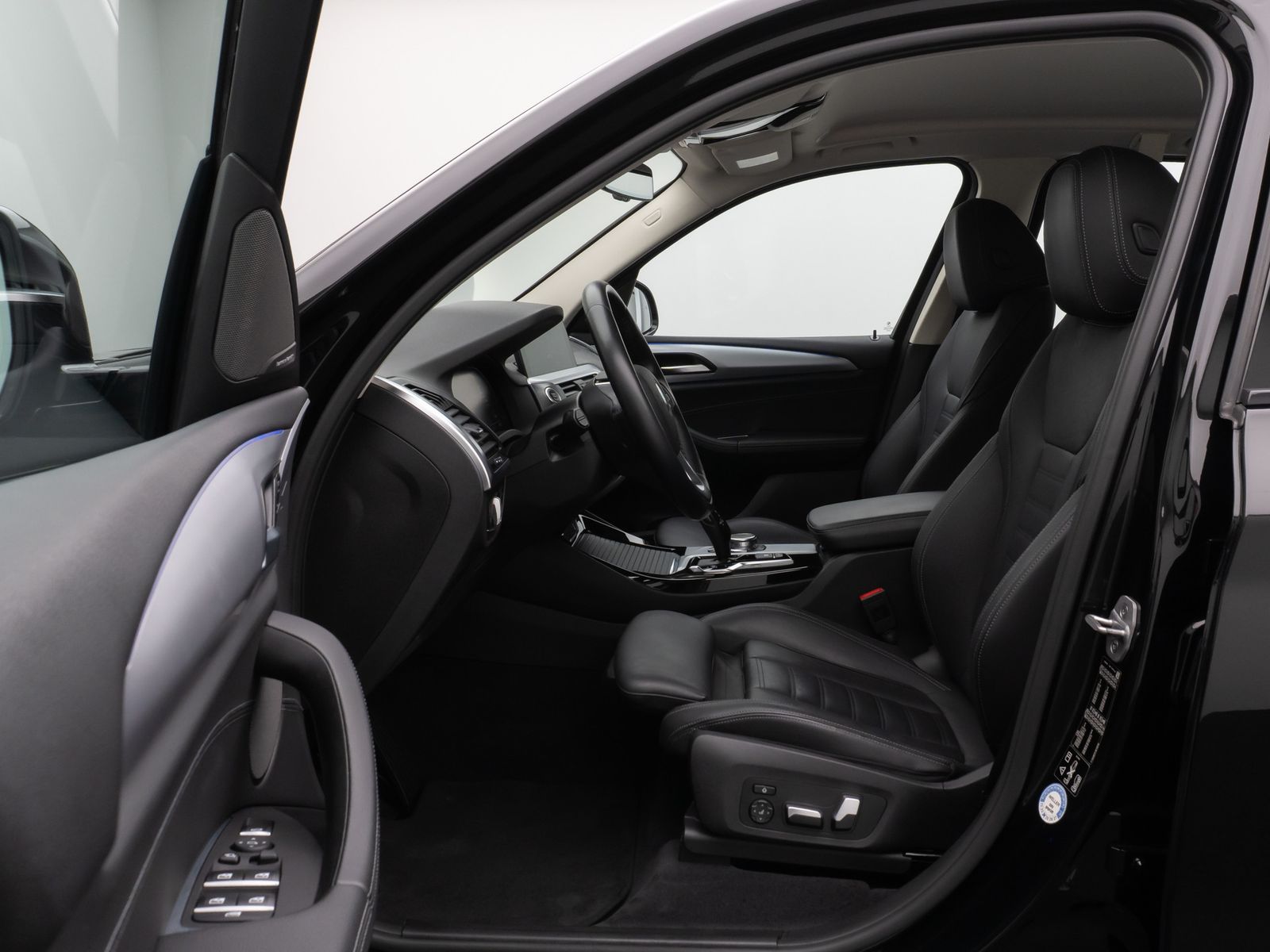 Fahrzeugabbildung BMW X3 xD20d Kamera HUD DAB H/K Leder Sport 18Zoll