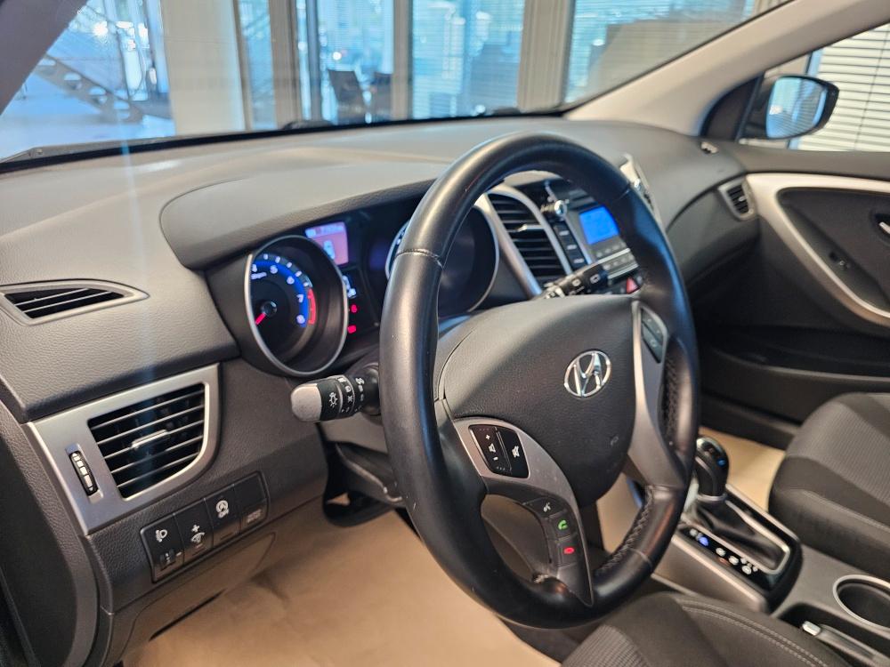 Hyundai i30 1.Hand,PDC,Klimaautomatik,Winterräder