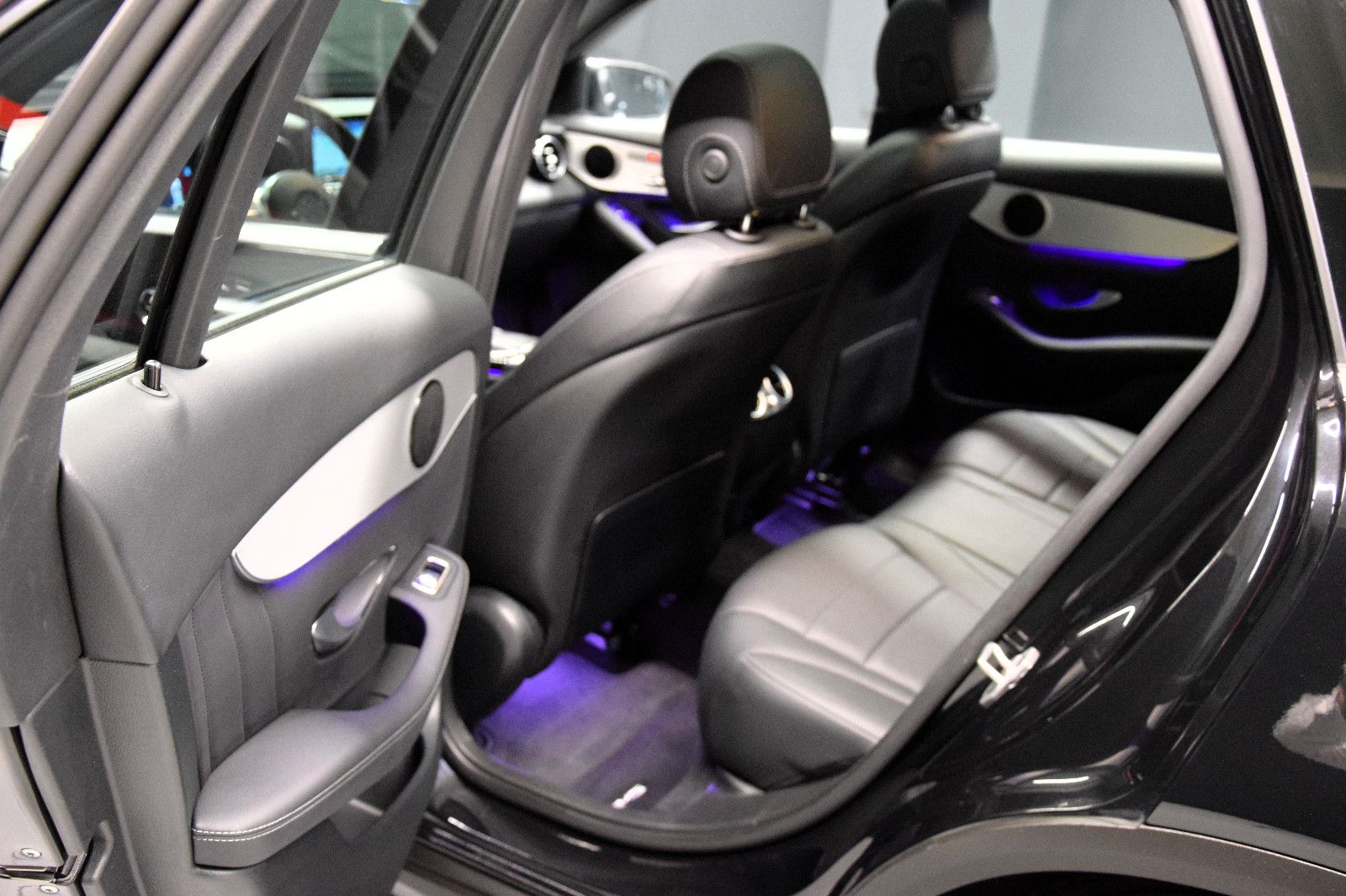 Fahrzeugabbildung Mercedes-Benz GLC 220 d 4Matic AMG Pano HuD Leder ACC Kamera