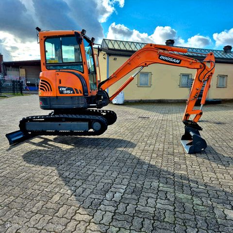 Doosan DX 35z  *** Ketten NEU """