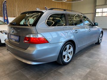 BMW 530 Touring 530d xDrive *HUD*NAVI*LEDER*PANO*SZH