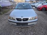 BMW 318i - BMW 318 aus 2001: 318i