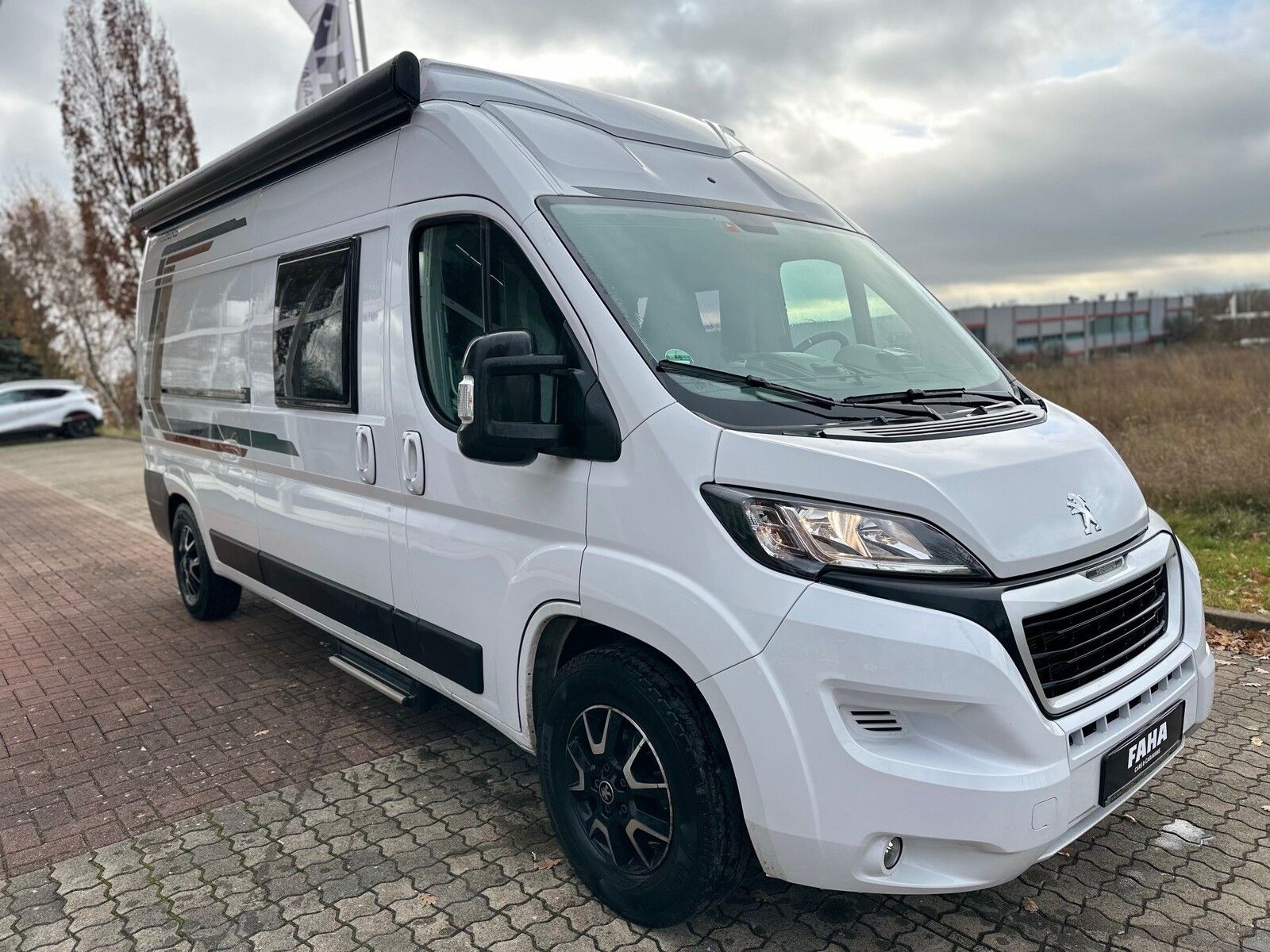 Fahrzeugabbildung Weinsberg CaraBus 600 MQ Aufstelldach ISOFIX Markise