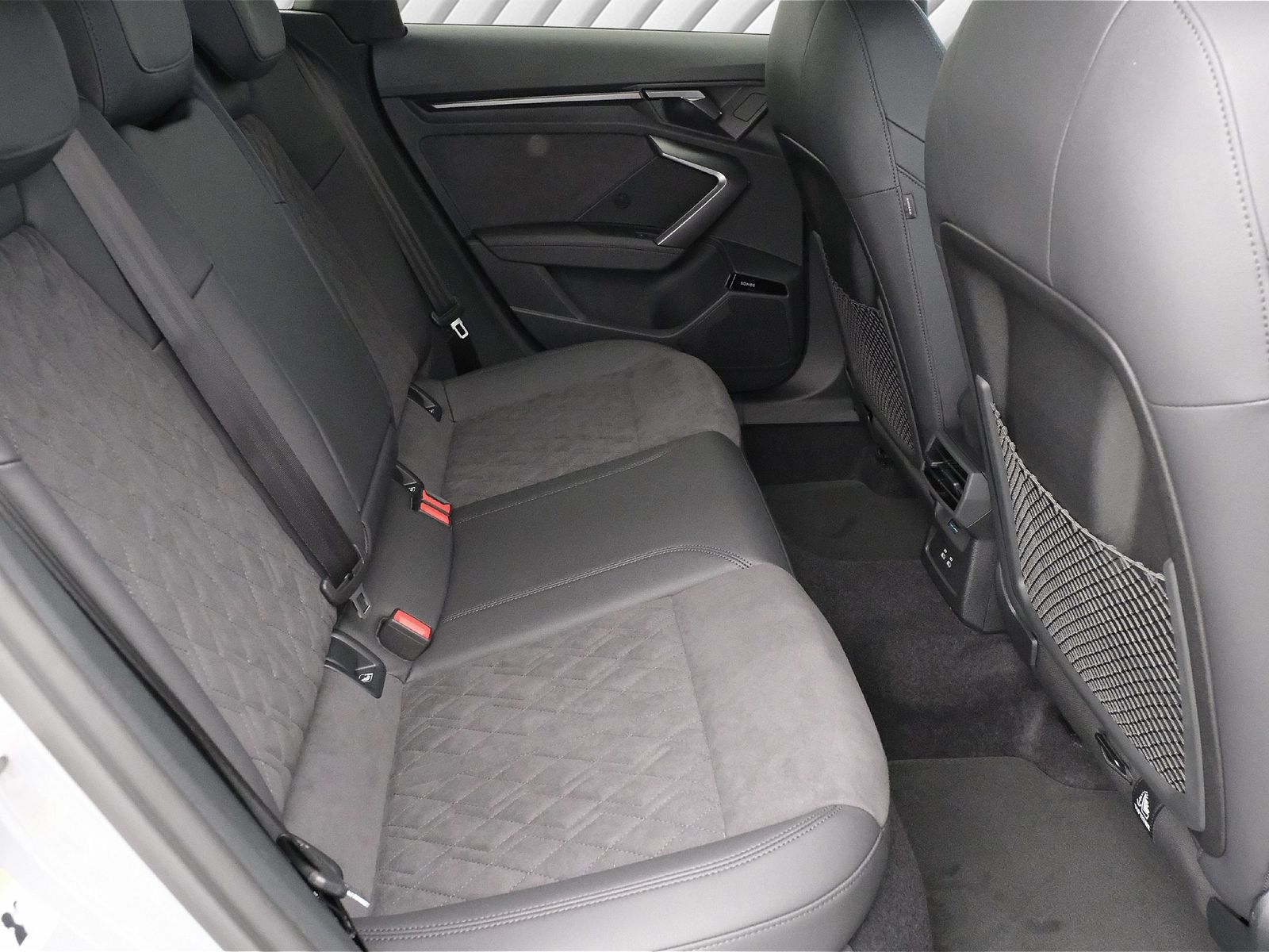 Audi RS3 Sportback 2.5 294 kW TFSI quattro foto 12