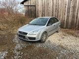 Ford Focus 1.6 TDCi Limousine - Ford Focus aus 2005 mit Diesel-Antrieb