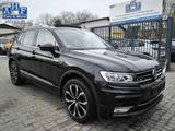 Volkswagen Tiguan 2.0 TDI DSG R LINE 4Motion PANO MEM NAVI - Volkswagen: Unfallwagen