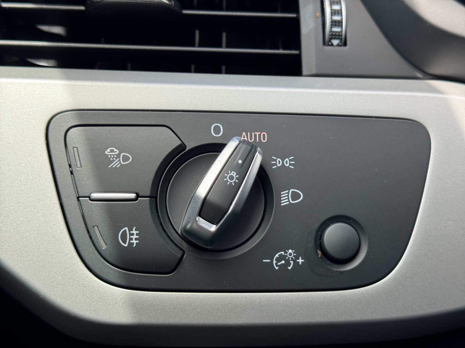 Audi A4 - Bild 17