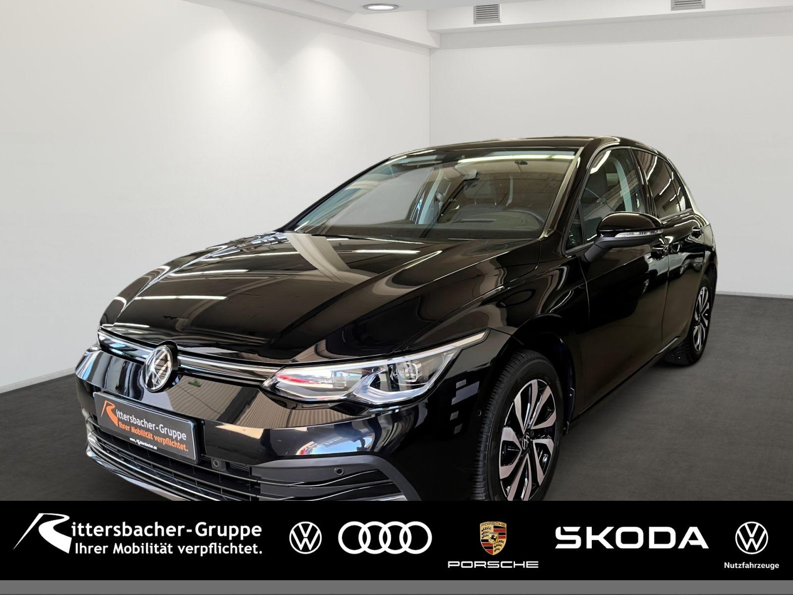 Volkswagen Golf VIII 1.5 TSI Life Active LEDPlus Navi Stand