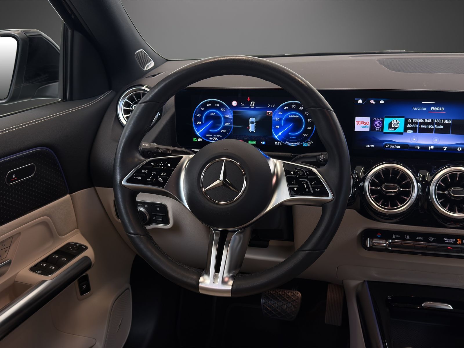 Mercedes-Benz EQA 250 + Progressive Adv.*PanoSHD*Burmester*19" foto 16