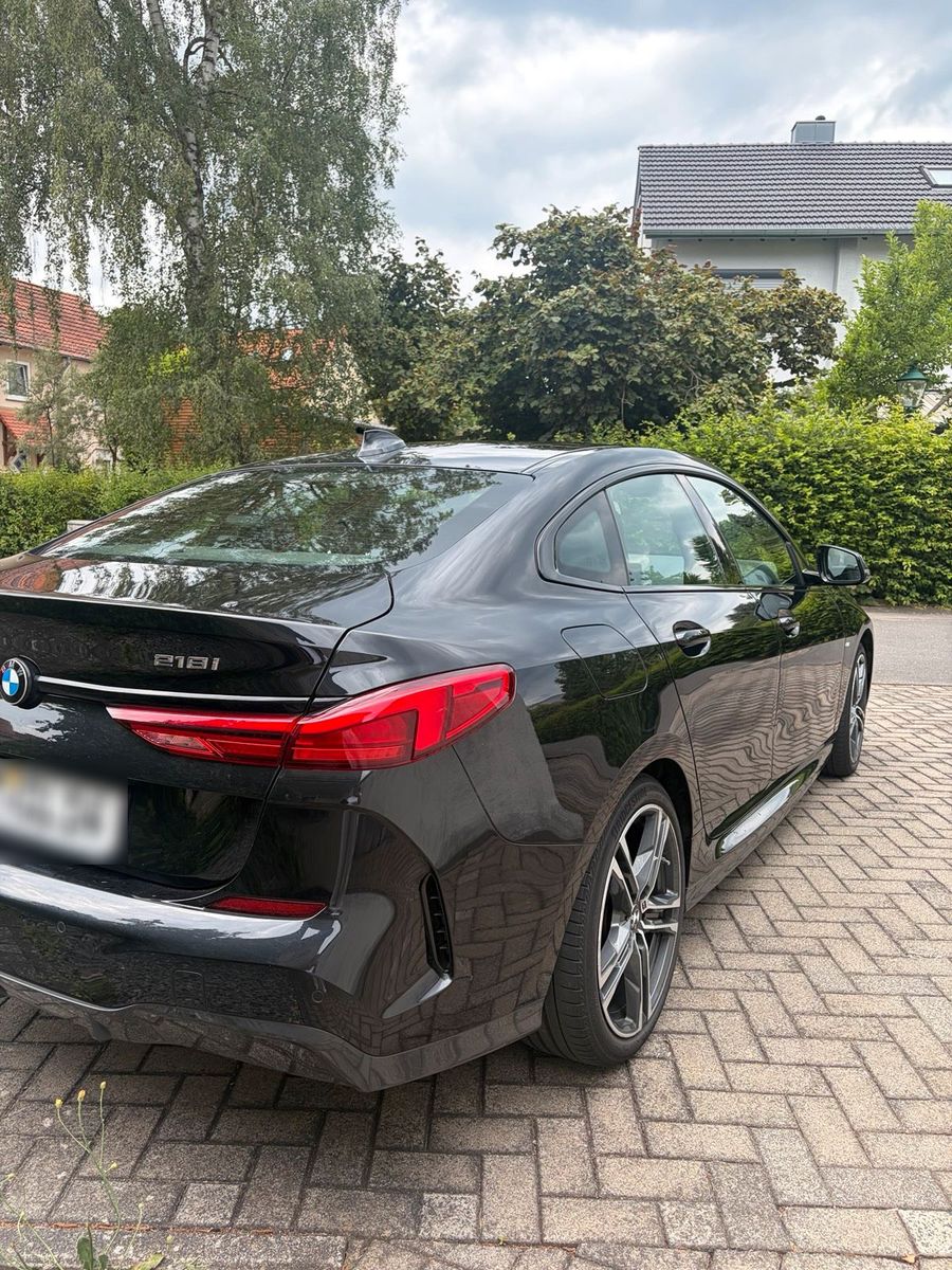 BMW BMW 218i Gran Coupé M-Paket Finanzierung/A...