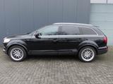 Audi Q7 quattro DPF 3.0 TDI S-Line NAVI LEDER PDC SHZ - Audi Q7 aus 2007: Line