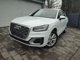 Audi Q2 Sport ultra S-Tronic LED Navi PDC AHK - weiße Audi Q2