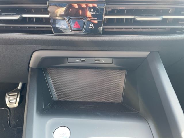 Golf VIII 2.0 TDI ACTIVE NAVI ''Harman Kardon''