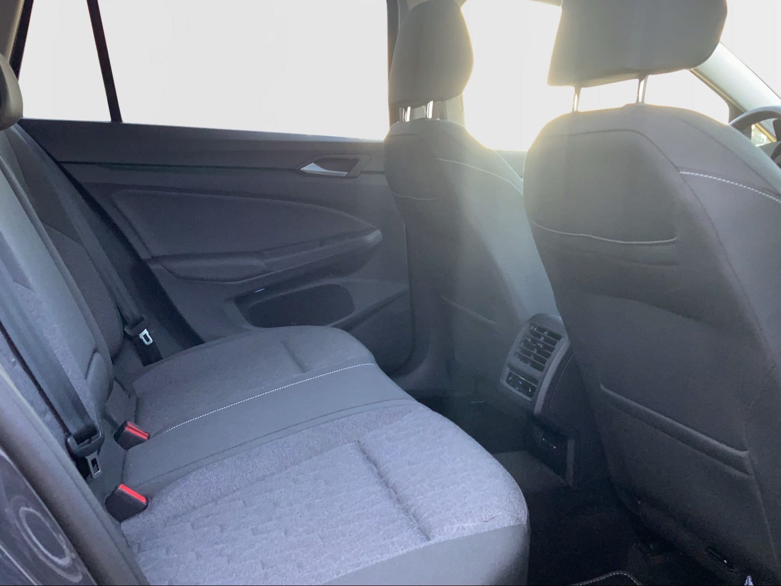 Golf VIII Var. 1.5 eTSI Move Pano,STHZ,RFK,NAV.