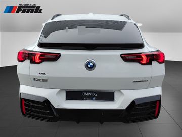 BMW iX2 eDrive20 M Sportpaket DAB LED Komfortzg.