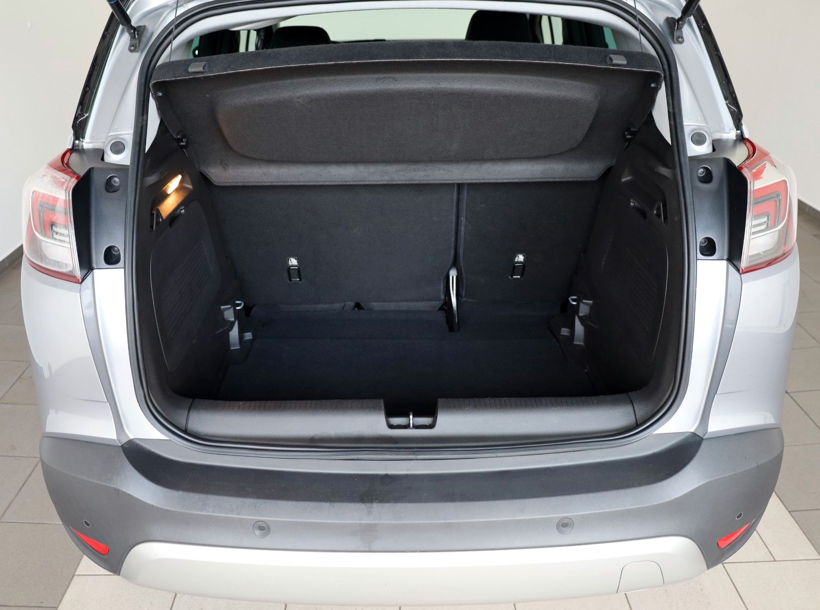 Fahrzeugabbildung Opel Crossland (X) Innovation Navi,LED,PDC,Allwetter