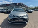 Toyota Avensis Lim. 1.6"VALVEMATIC"NAVI*AHK*S-HEFT* - Toyota Avensis mit Benzin-Antrieb: Metallic, Limousine