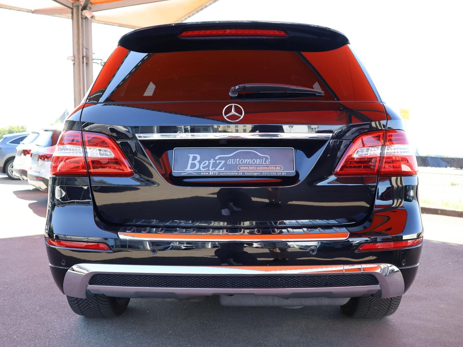 Mercedes-Benz ML 350 4M CDI LEDER CAM AMG 21" GSD