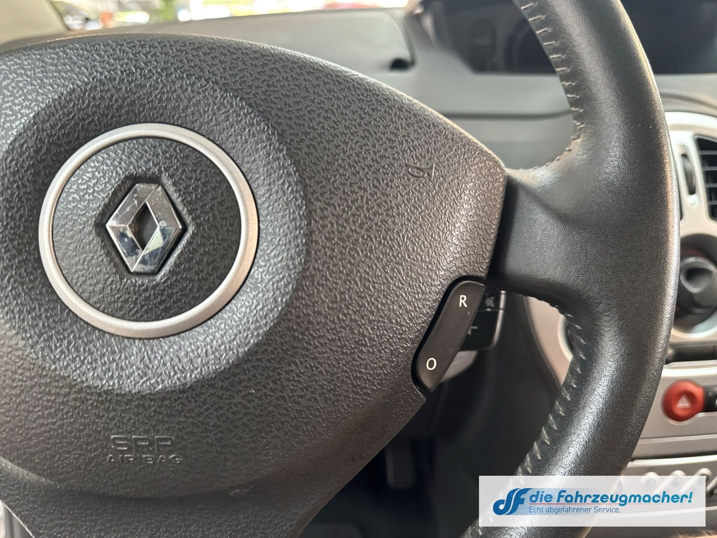 Fahrzeugabbildung Renault Modus Dynamique 1,6 Automatik Klima el.SP Spieg.