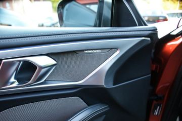 Fahrzeugabbildung BMW M850 xDrive CARBONDACH LASER M-SPORT 360° 1HAND