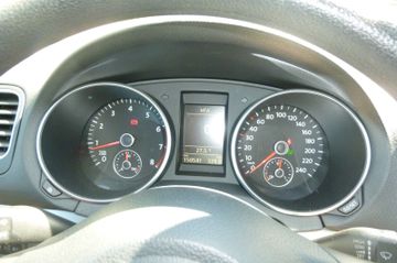Volkswagen Golf - 8