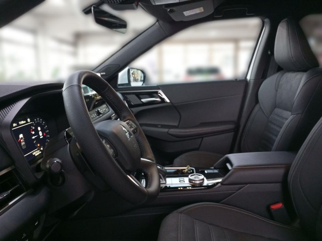 Mitsubishi Outlander Plug-in Hybrid 2.4L Select