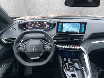 Peugeot 5008 Allure Pack Hybrid 136 +Navi+SHZ+AHK