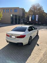 BMW 530e | M-Paket | H/K | 19 Zoll | 360° | Ambiente - BMW: Limousine, E36