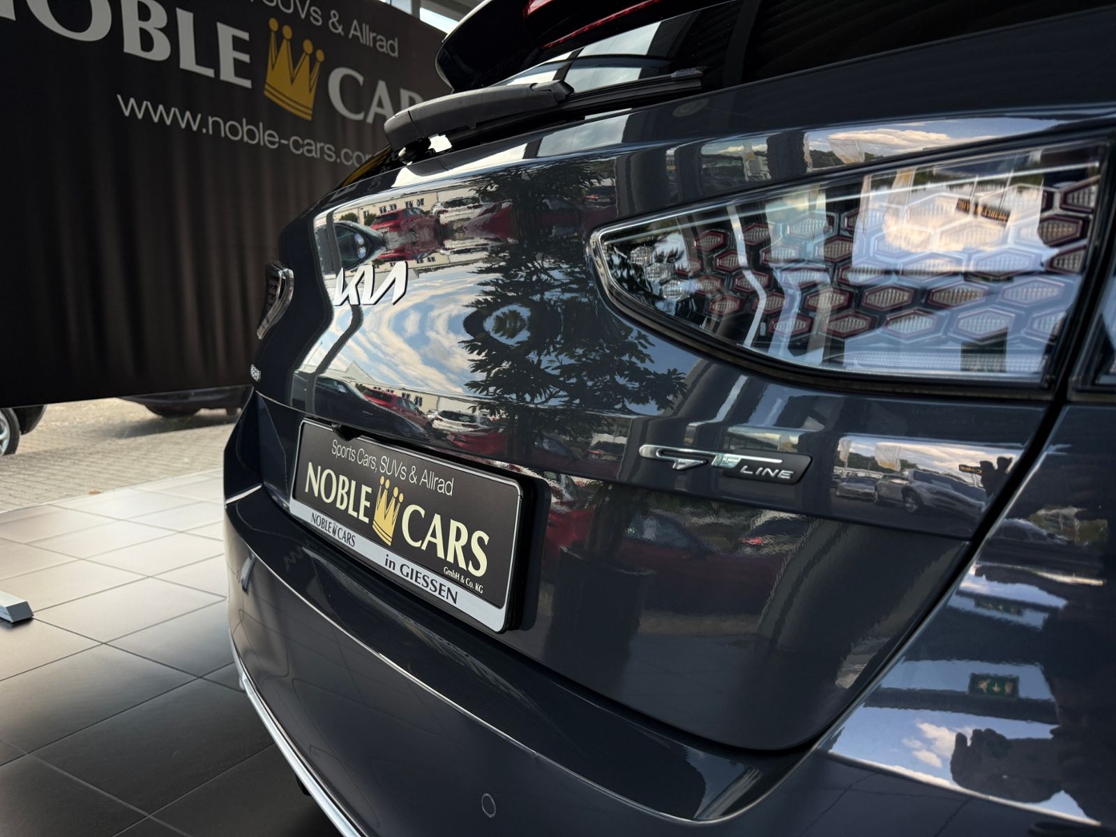 Fahrzeugabbildung Kia Ceed GT Line PANO JBL KAM LED