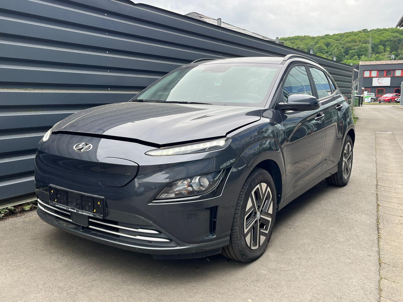 Hyundai Kona Select R.Cam dig.Cockpit SHZ LED ACC DAB