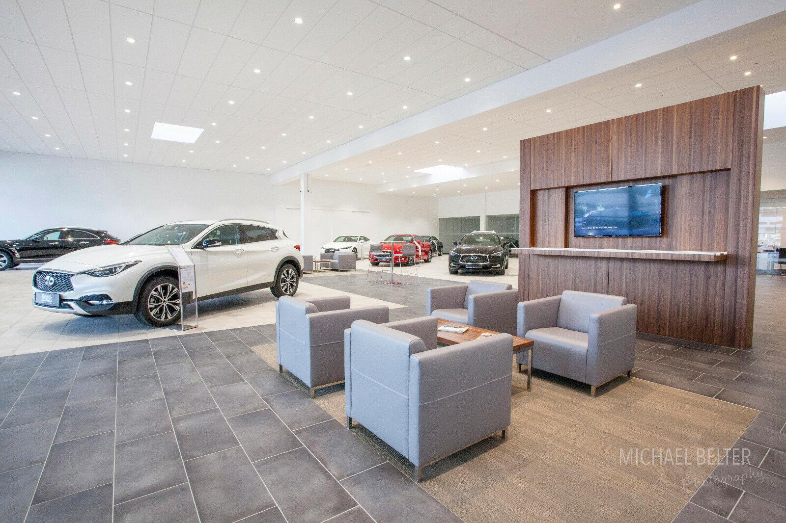 showroom-image-top