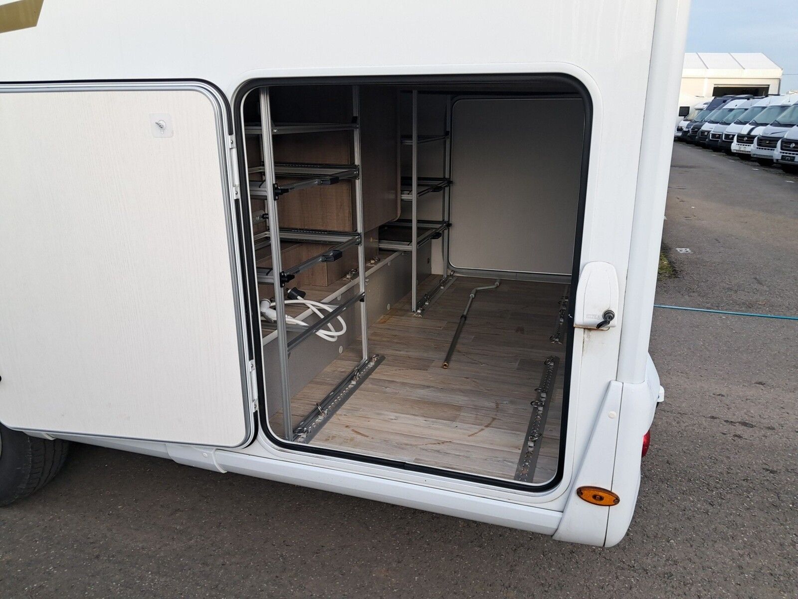 Fahrzeugabbildung Mooveo Tei 74 EBH Markise,Sat,TV,Hubbett,RK